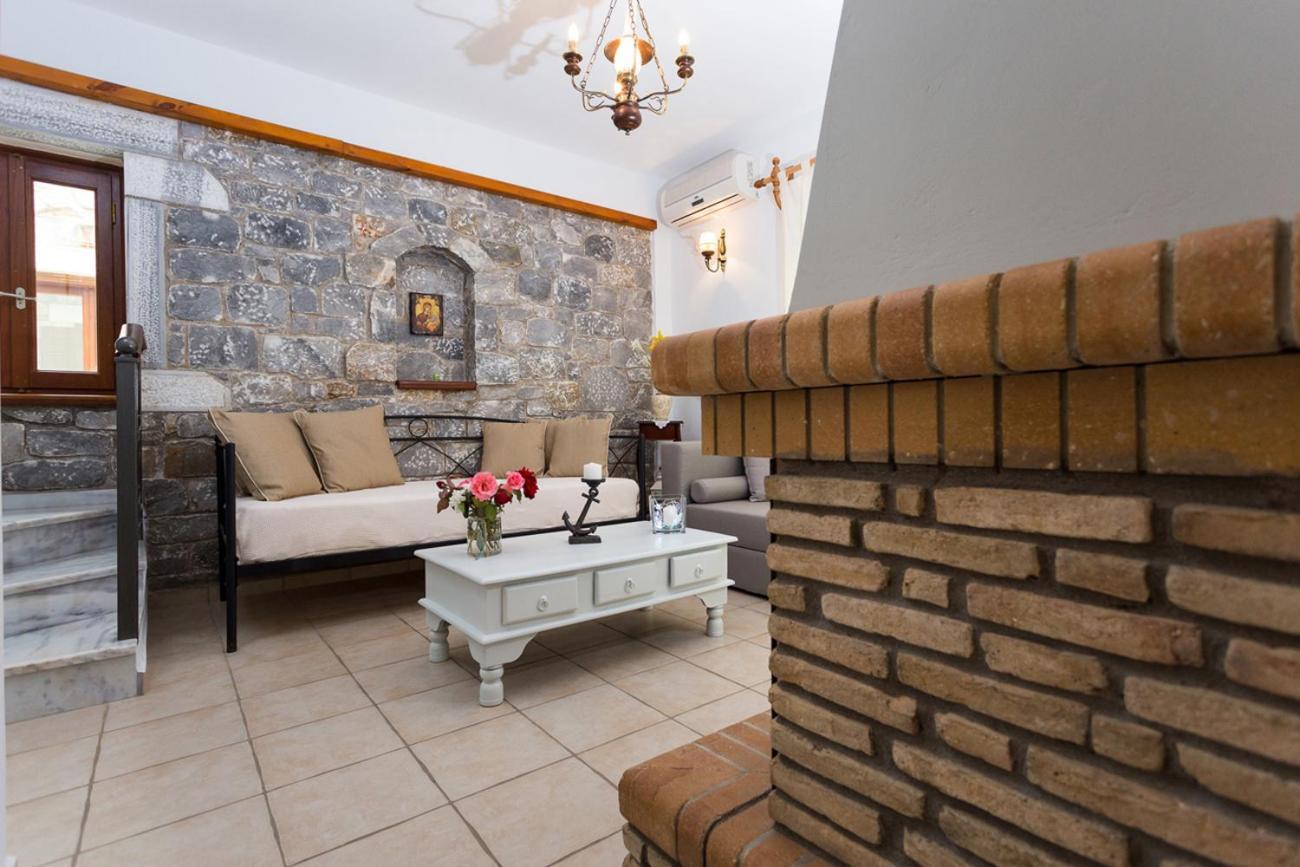 אגיוס ניקולאוס Pleiades Seaside Residences In Mani חדר תמונה